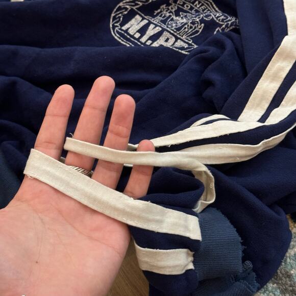 Vtg NYPD Crewneck Sweatshirt Cropped Fit Blue Sweater S/M - Picture 6 of 7